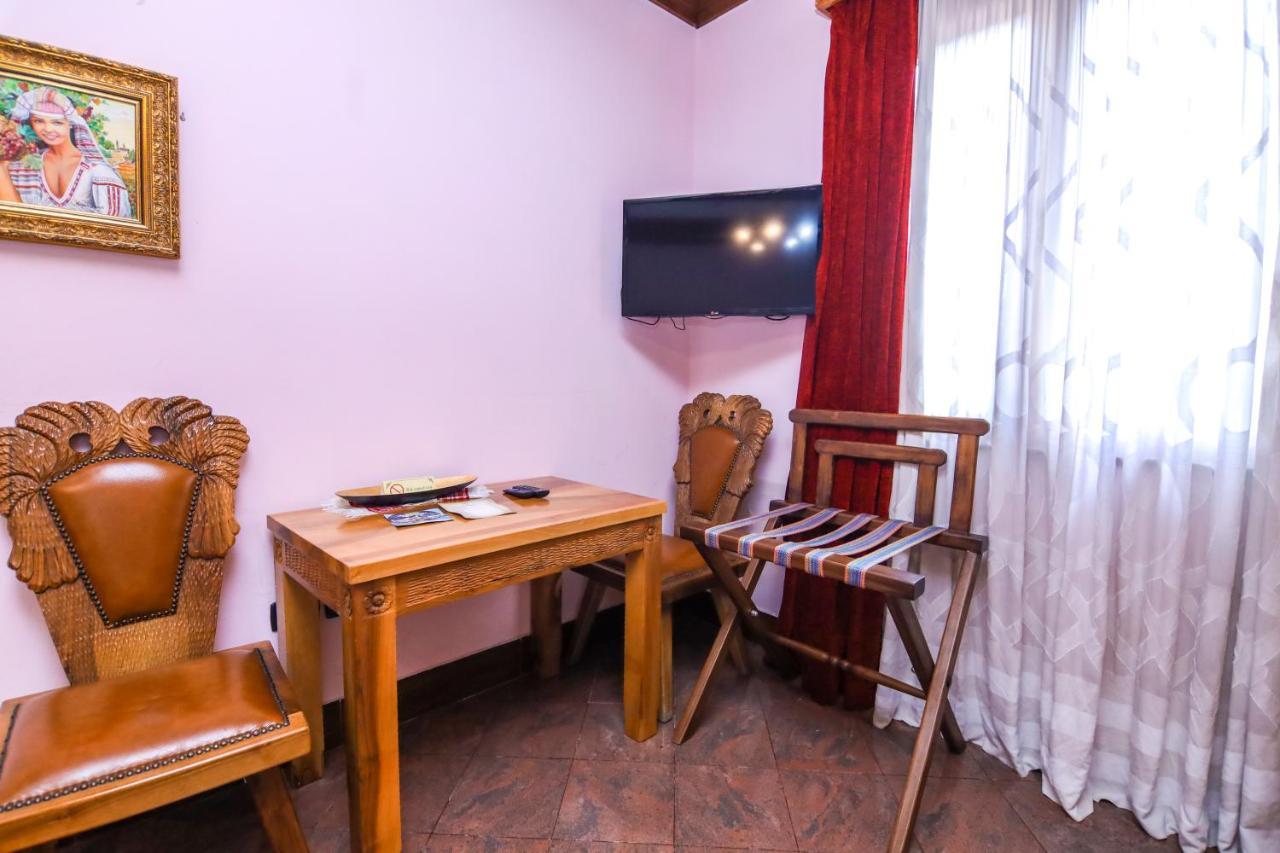 Brilant Antik Center Hotel Tirana Exterior photo
